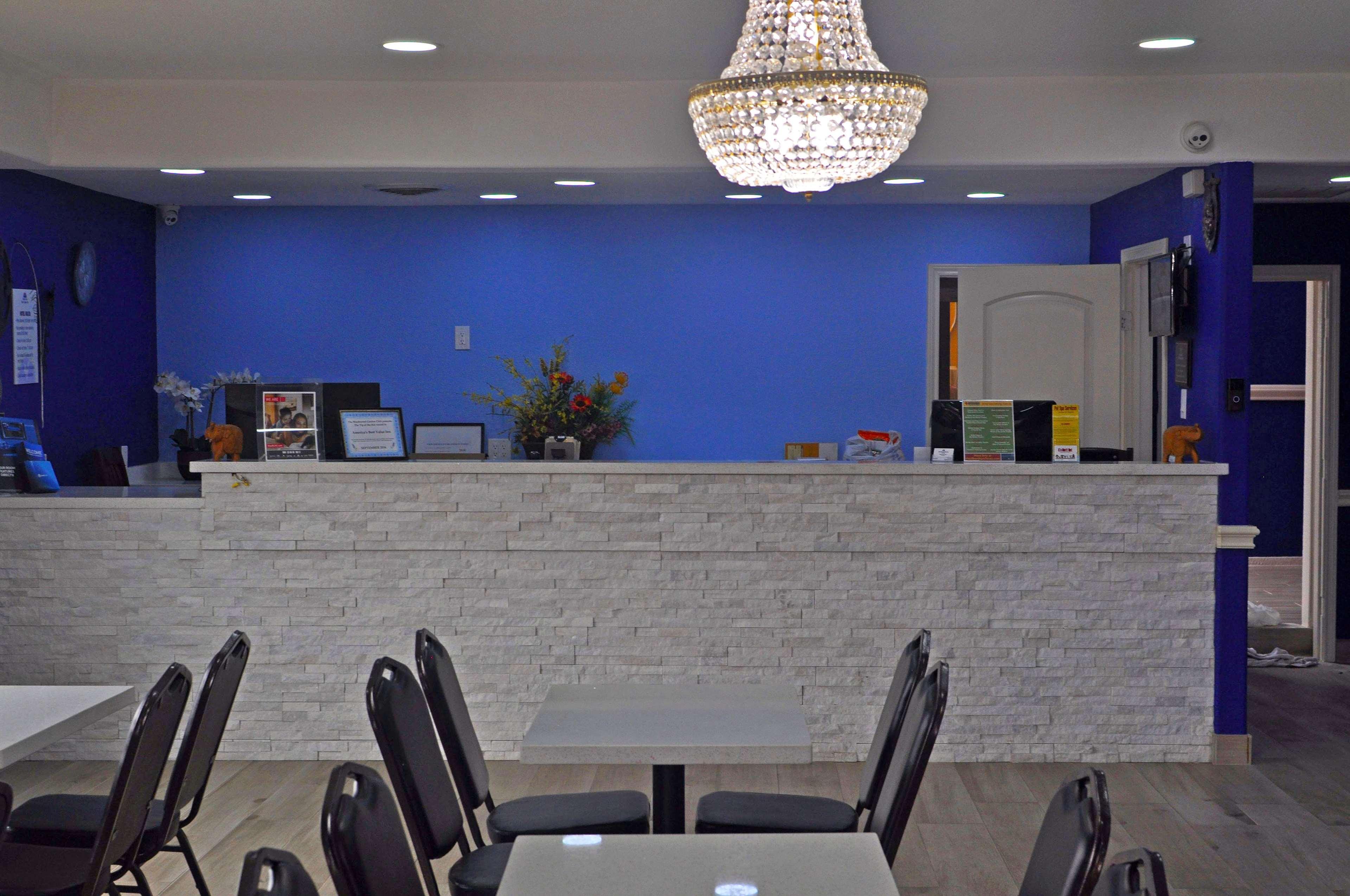 Americas Best Value Inn & Suites Brenham Exterior foto