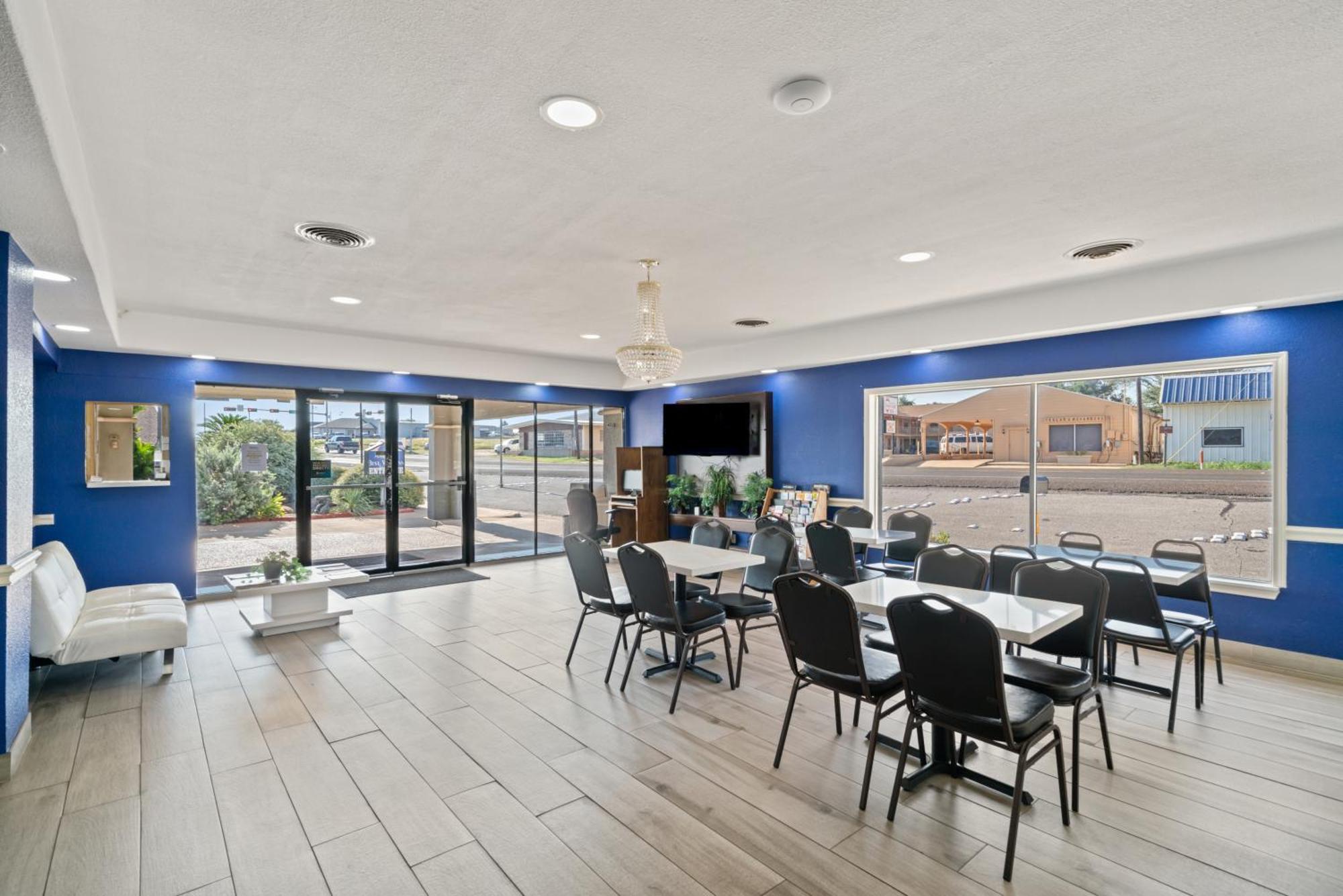 Americas Best Value Inn & Suites Brenham Exterior foto