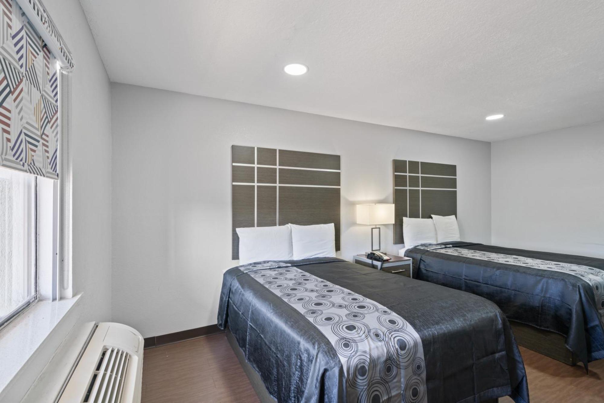 Americas Best Value Inn & Suites Brenham Exterior foto