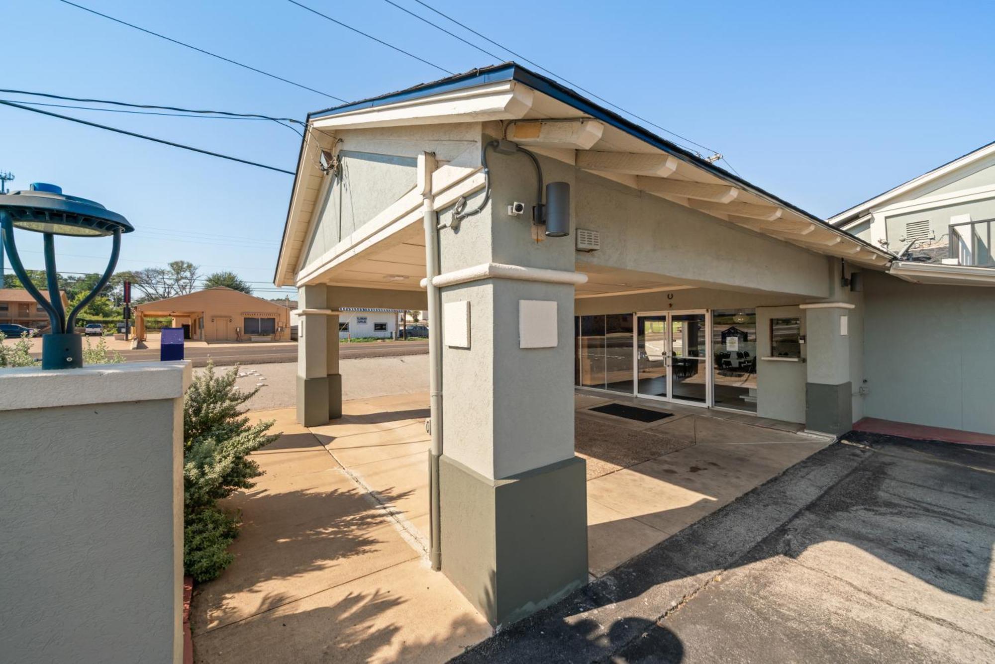 Americas Best Value Inn & Suites Brenham Exterior foto